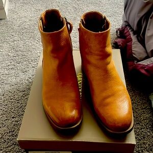 Franco Sarto must beige LE size 7 gently used